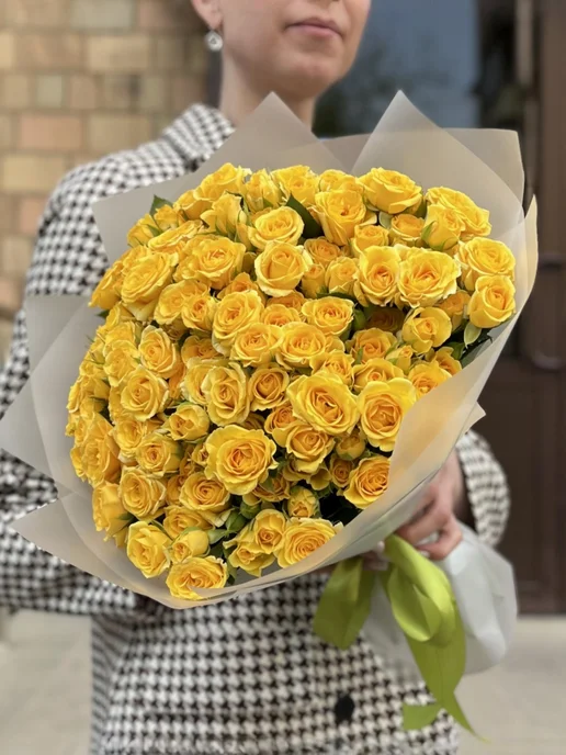 ROZA4U Букет живых цветов 25 розовых кустовых роз, желтый, фото 4