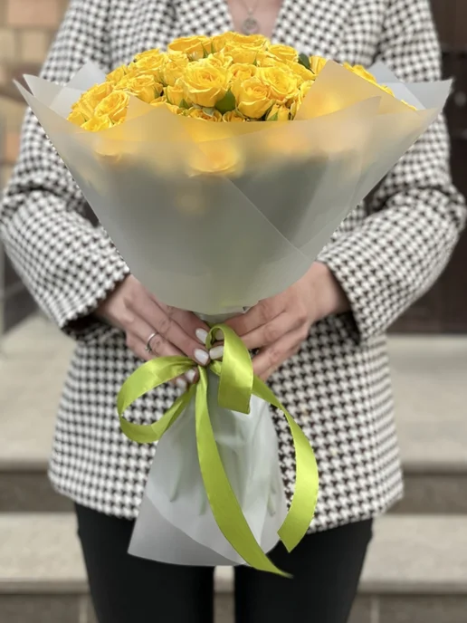 ROZA4U Букет живых цветов 25 розовых кустовых роз, желтый, фото 5